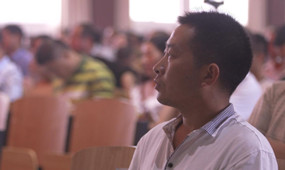 河南省方城縣楊樓鎮第一中心小學：郭春鵬